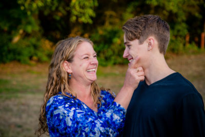 HIGH SCHOOL SENIOR PORTRAITS loading HIGH SCHOOL SENIOR PORTRAITS