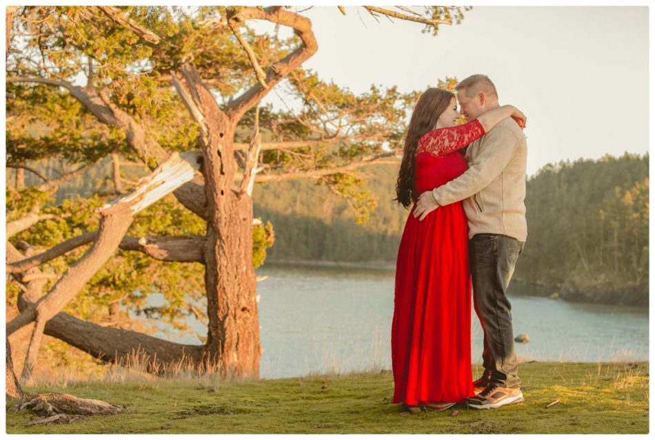 2021 05 30 0026 950x639 ROSARIO BEACH ENGAGEMENT SESSION | MEGAN & JEREMY