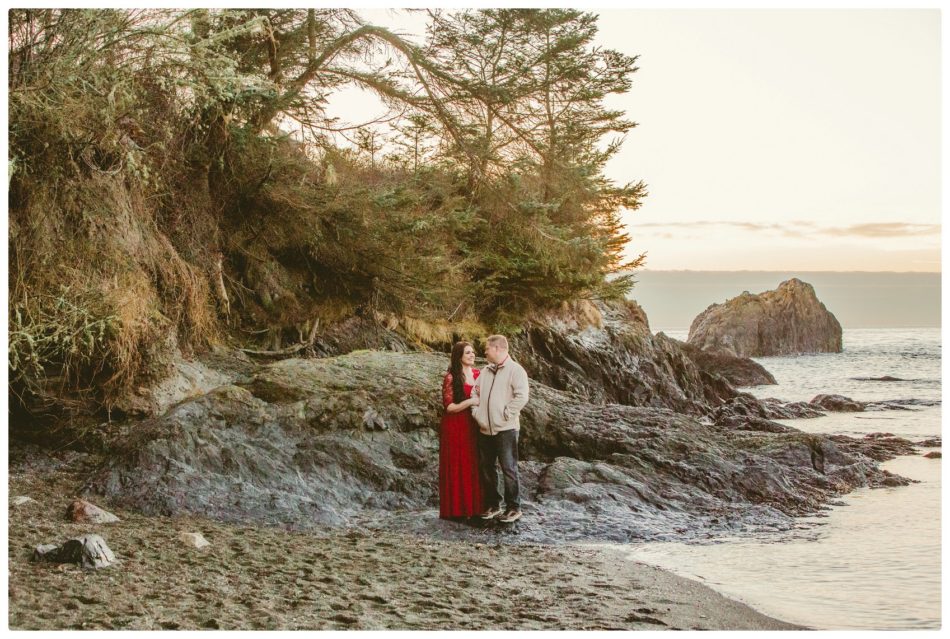 2021 05 30 0043 950x639 ROSARIO BEACH ENGAGEMENT SESSION | MEGAN & JEREMY