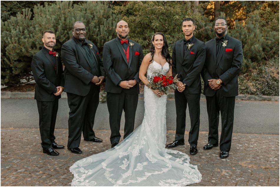Bridesmaids Groomsmen 140 950x635 Laurel Place Seattle Wedding
