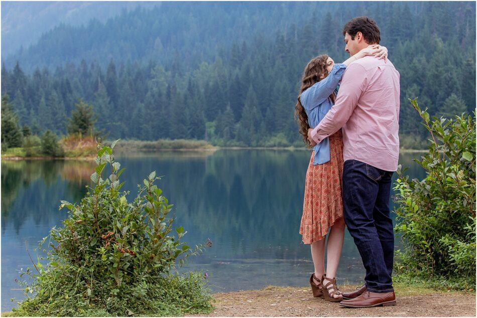 Chasing the light Gold Creek Pond Engagement Session 0031 1 950x634 Chasing the light Gold Creek Pond Engagement Session