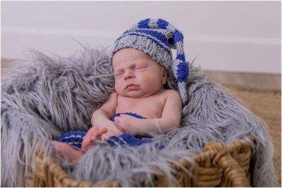 loading Maternity & Newborn Portraits