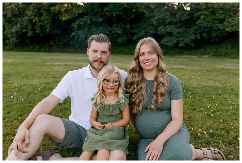 A Snohomish Summer Maternity Session | Where Baby Makes Four A Snohomish Summer Maternity Session Where Baby Makes Four 0019 950x640 A Snohomish Summer Maternity Session | Where Baby Makes Four