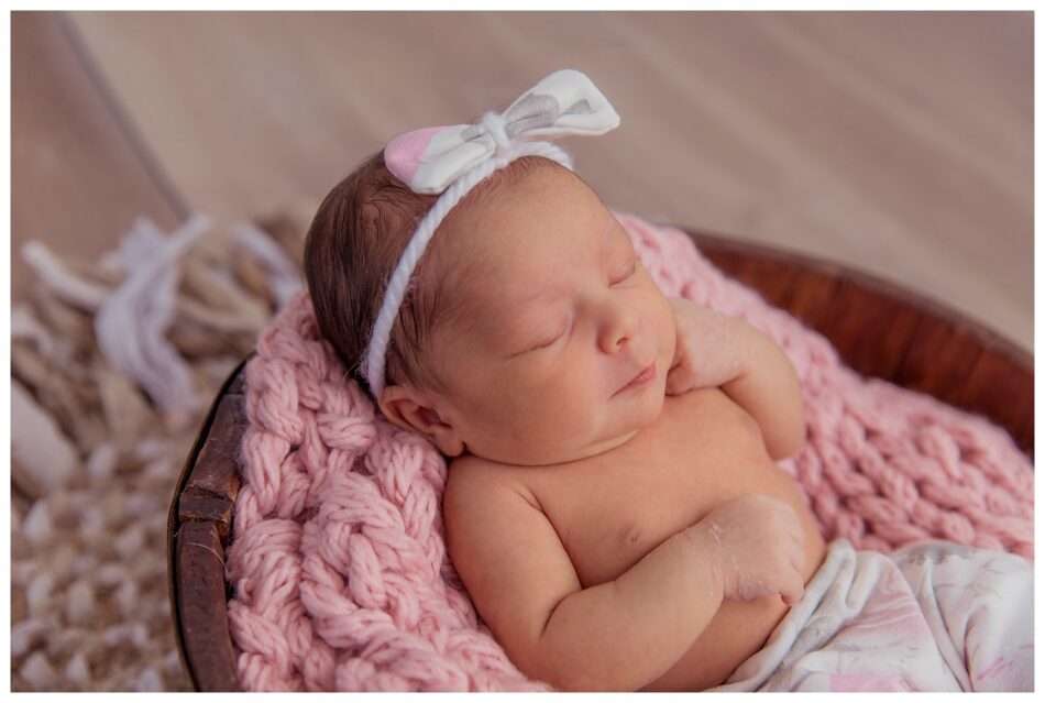 Baby Girl Ellana Everett Studio Newborn Photographer 0004 950x639 Baby Girl Ellana | Everett Studio Newborn Photographer