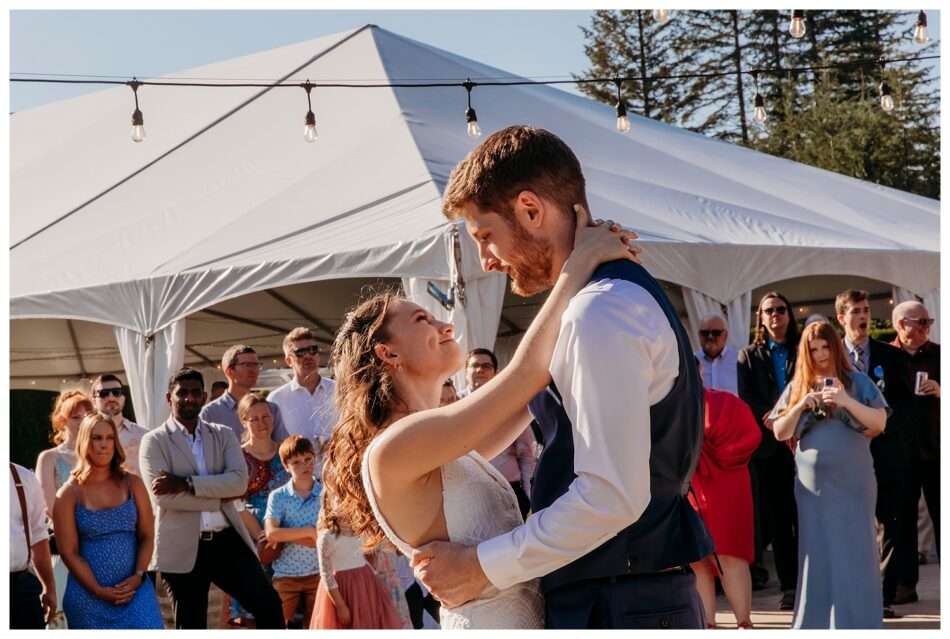 Joyful Roots & Rhythms: A Ceilidh Filled Wedding at Nature’s Connection in Arlington Joyful Roots Rhythms A Ceilidh Filled Wedding at Natures Connection in Arlington 0014 950x639 Joyful Roots & Rhythms: A Ceilidh Filled Wedding at Nature’s Connection in Arlington