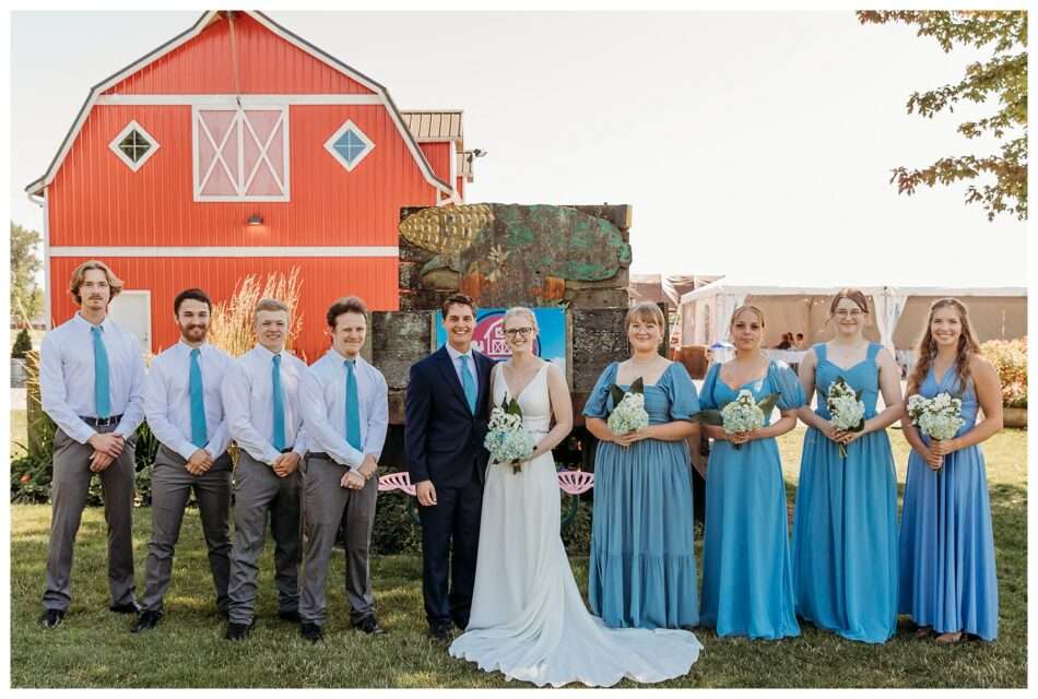 Tractoring Love at Snohomish Stocker Farms Allie Alex 0055 950x640 Tractoring Love at Snohomish Stocker Farms | Allie & Alex
