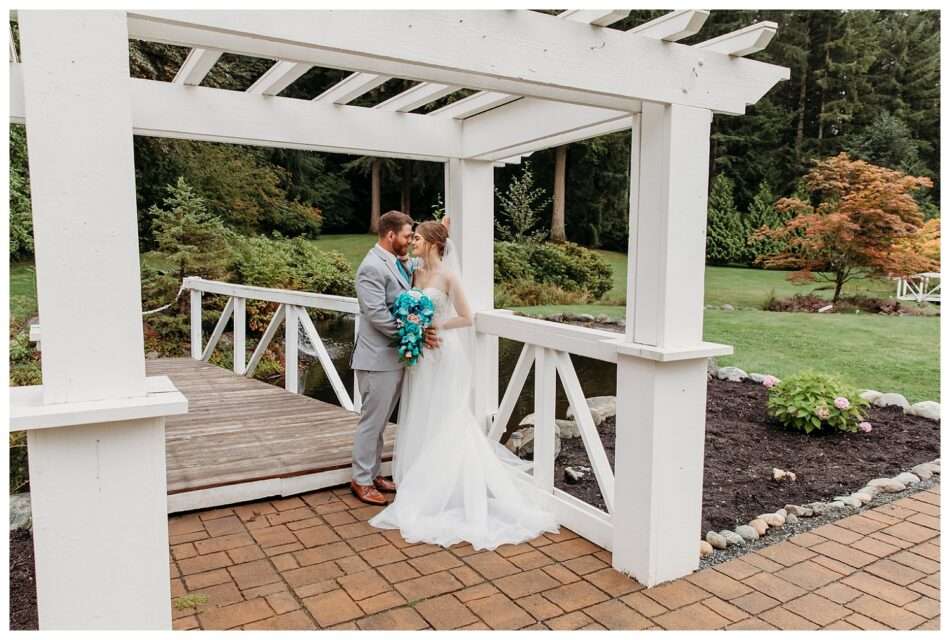 Turquoise Blooms Timeless Vows An August Wedding at Natures Connection 0003 1 950x640 Turquoise Blooms & Timeless Vows | An August Wedding at Nature’s Connection