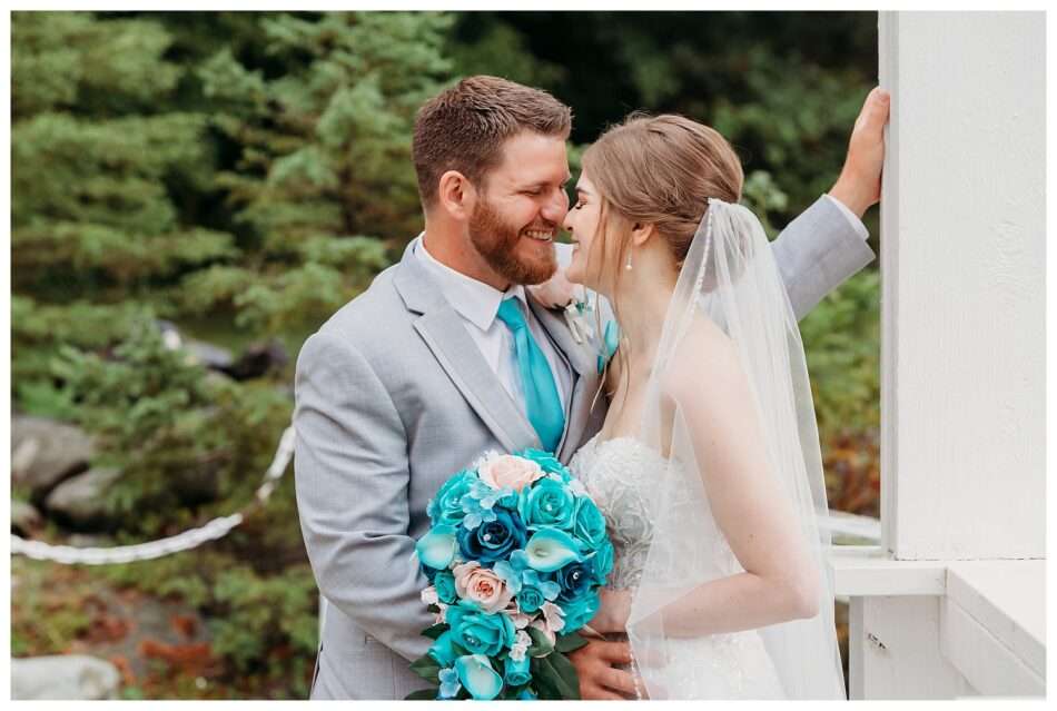 Turquoise Blooms Timeless Vows An August Wedding at Natures Connection 0004 1 950x639 Turquoise Blooms & Timeless Vows | An August Wedding at Nature’s Connection