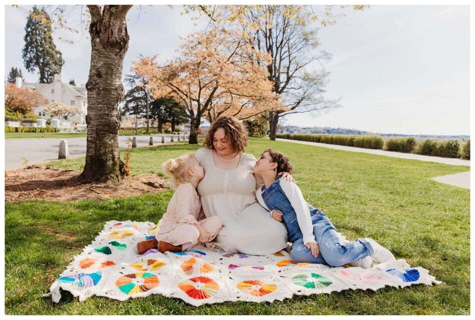 2025 Cherry Blossom Mini Sessions | Grand Avenue Park, Everett WA 2025 Cherry Blossom Mini Sessions Grand Avenue Park Everett WA 0005 950x640 2025 Cherry Blossom Mini Sessions | Grand Avenue Park, Everett WA