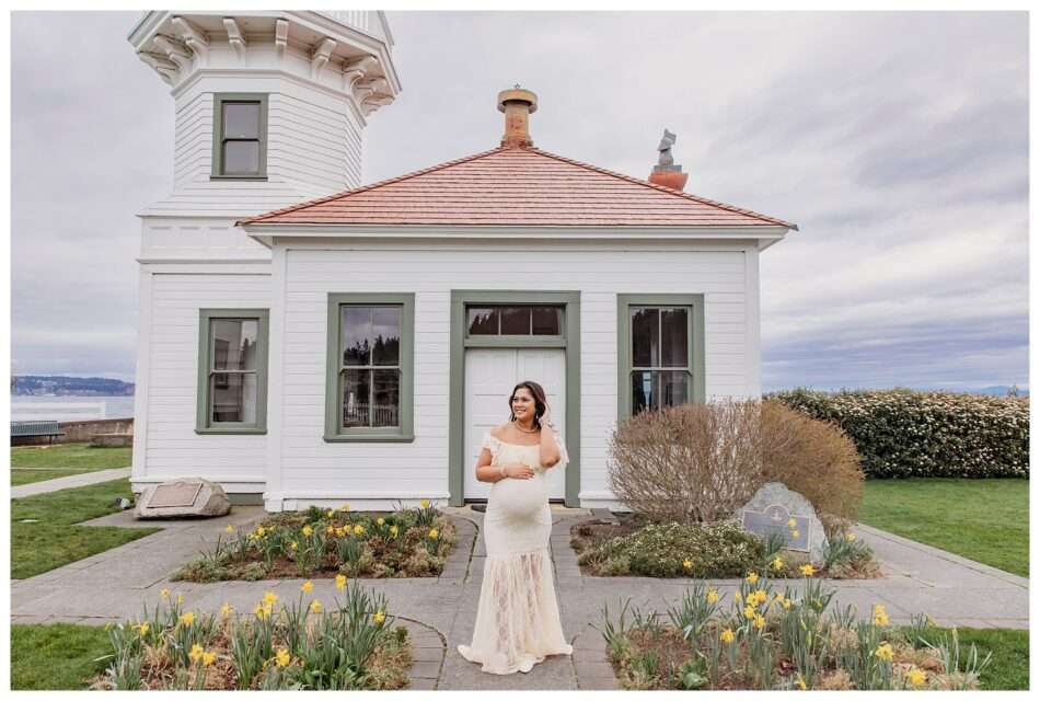 Golden Hour Glow: A Dreamy Maternity Session at Mukilteo Lighthouse Beach 🌅🤍💙 Golden Hour Glow A Dreamy Maternity Session at Mukilteo Lighthouse Beach 0002 950x640 Golden Hour Glow: A Dreamy Maternity Session at Mukilteo Lighthouse Beach 🌅🤍💙