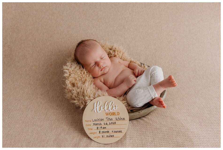 Lachlan’s Mini Newborn Session | Downtown Everett Studio Lachlans Mini Newborn Session Downtown Everett Studio 0009 950x640 Lachlan’s Mini Newborn Session | Downtown Everett Studio