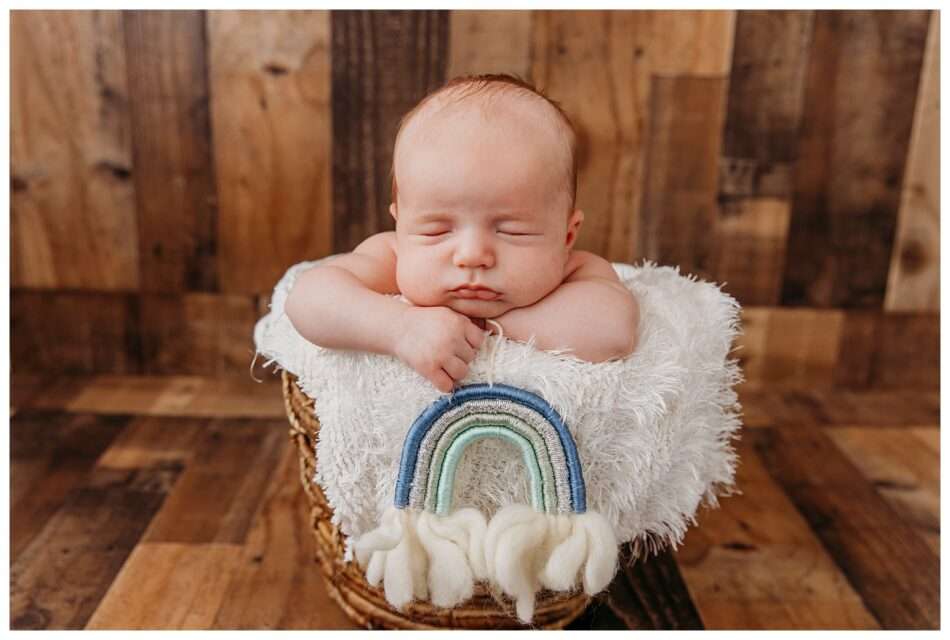 Lachlan’s Mini Newborn Session | Downtown Everett Studio Lachlans Mini Newborn Session Downtown Everett Studio 0011 950x640 Lachlan’s Mini Newborn Session | Downtown Everett Studio