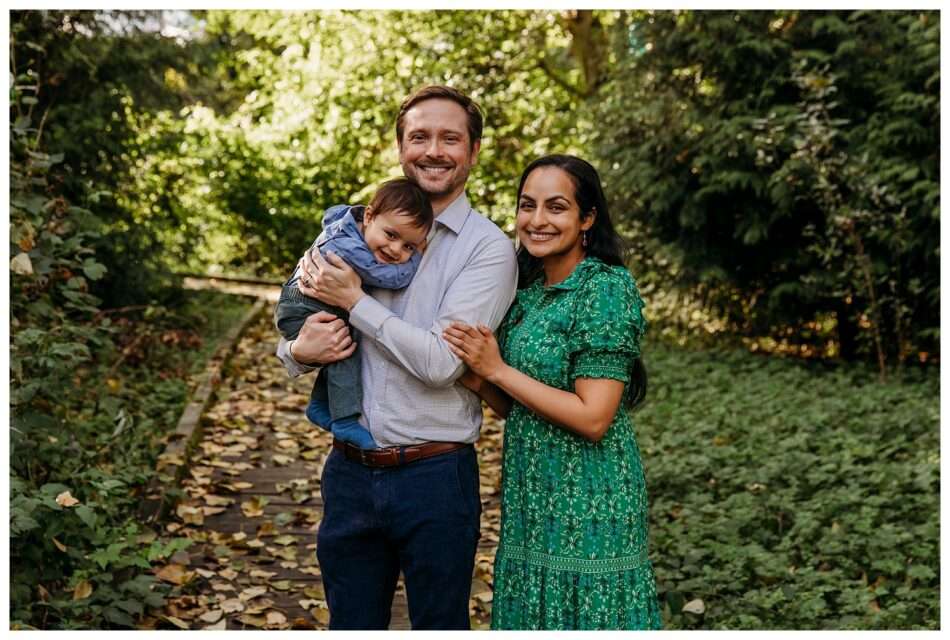 Sweet Beginnings: A 6 Month Family Session at Bothell Landing Sweet Beginnings A 6 Month Family Session at Bothell Landing 0010 950x640 Sweet Beginnings: A 6 Month Family Session at Bothell Landing