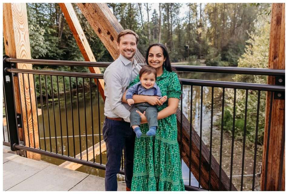 Sweet Beginnings: A 6 Month Family Session at Bothell Landing Sweet Beginnings A 6 Month Family Session at Bothell Landing 0024 950x640 Sweet Beginnings: A 6 Month Family Session at Bothell Landing