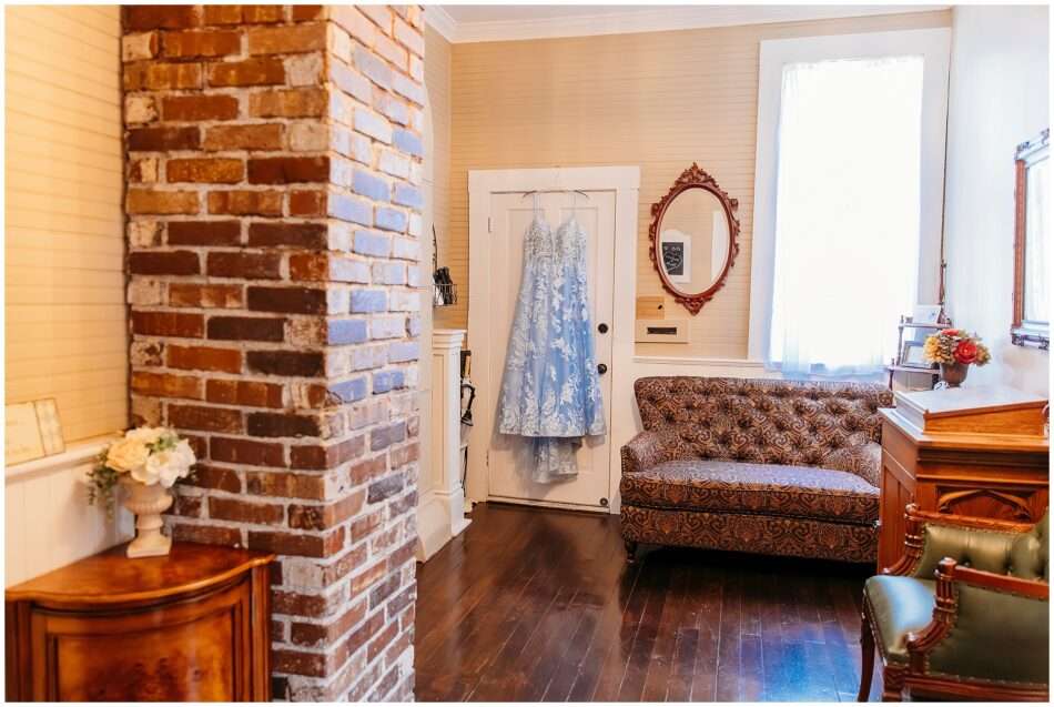 Love Laughter Ice Cream Joy Filled Snohomish Belle Chapel Wedding 0009 950x637 Love, Laughter & Ice Cream: Paula & Melissa’s Joy Filled Snohomish Belle Chapel Wedding