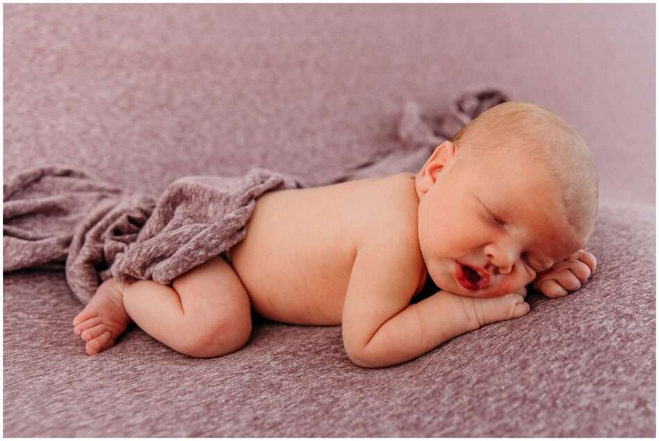 Poppy’s Newborn Session | A Cozy Fall, Boho & Halloween Inspired Family Story in Downtown Everett Poppys Newborn Session A Cozy Fall Boho Halloween Inspired Family Story in Downtown Everett 0002 950x637 Poppy’s Newborn Session | A Cozy Fall, Boho & Halloween Inspired Family Story in Downtown Everett