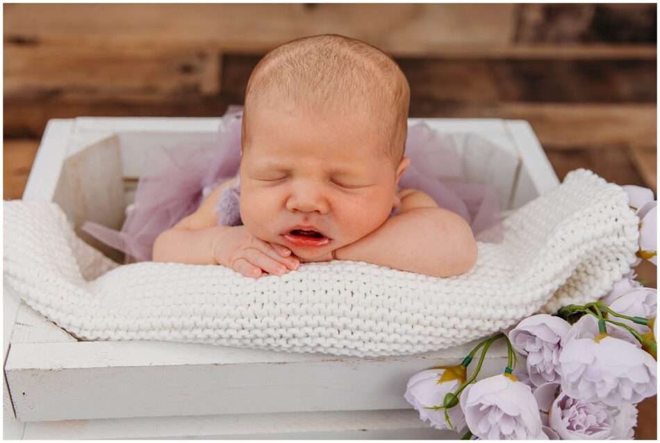 Poppy’s Newborn Session | A Cozy Fall, Boho & Halloween Inspired Family Story in Downtown Everett Poppys Newborn Session A Cozy Fall Boho Halloween Inspired Family Story in Downtown Everett 0007 950x637 Poppy’s Newborn Session | A Cozy Fall, Boho & Halloween Inspired Family Story in Downtown Everett